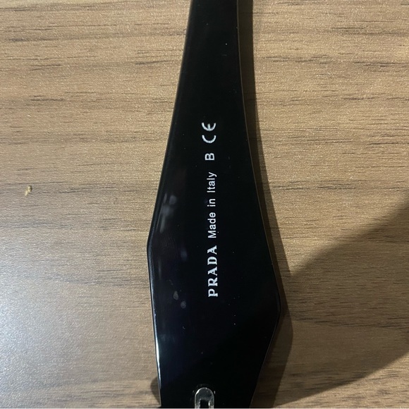 Prada Sunglasses SPR17W - Picture 4 of 5